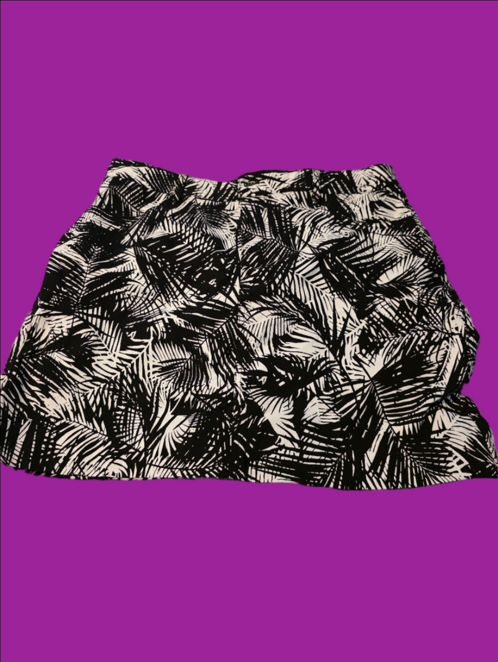 4/$25 Deal! Mario Serrani Black & White Palm-Print Skort